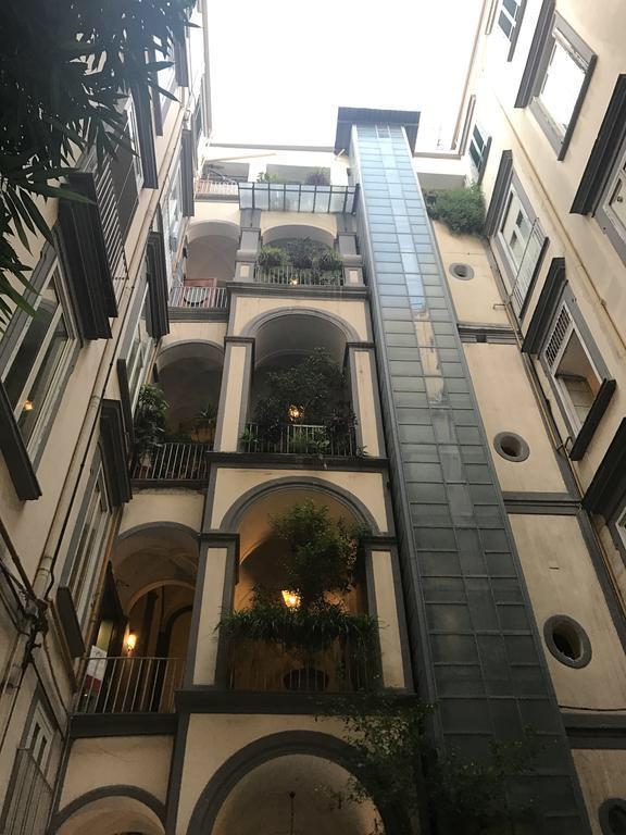 Chiaia Guest House Napoli Ngoại thất bức ảnh