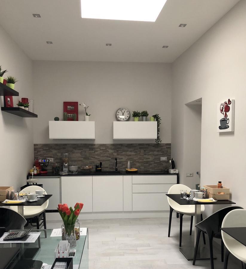 Chiaia Guest House Napoli Ngoại thất bức ảnh